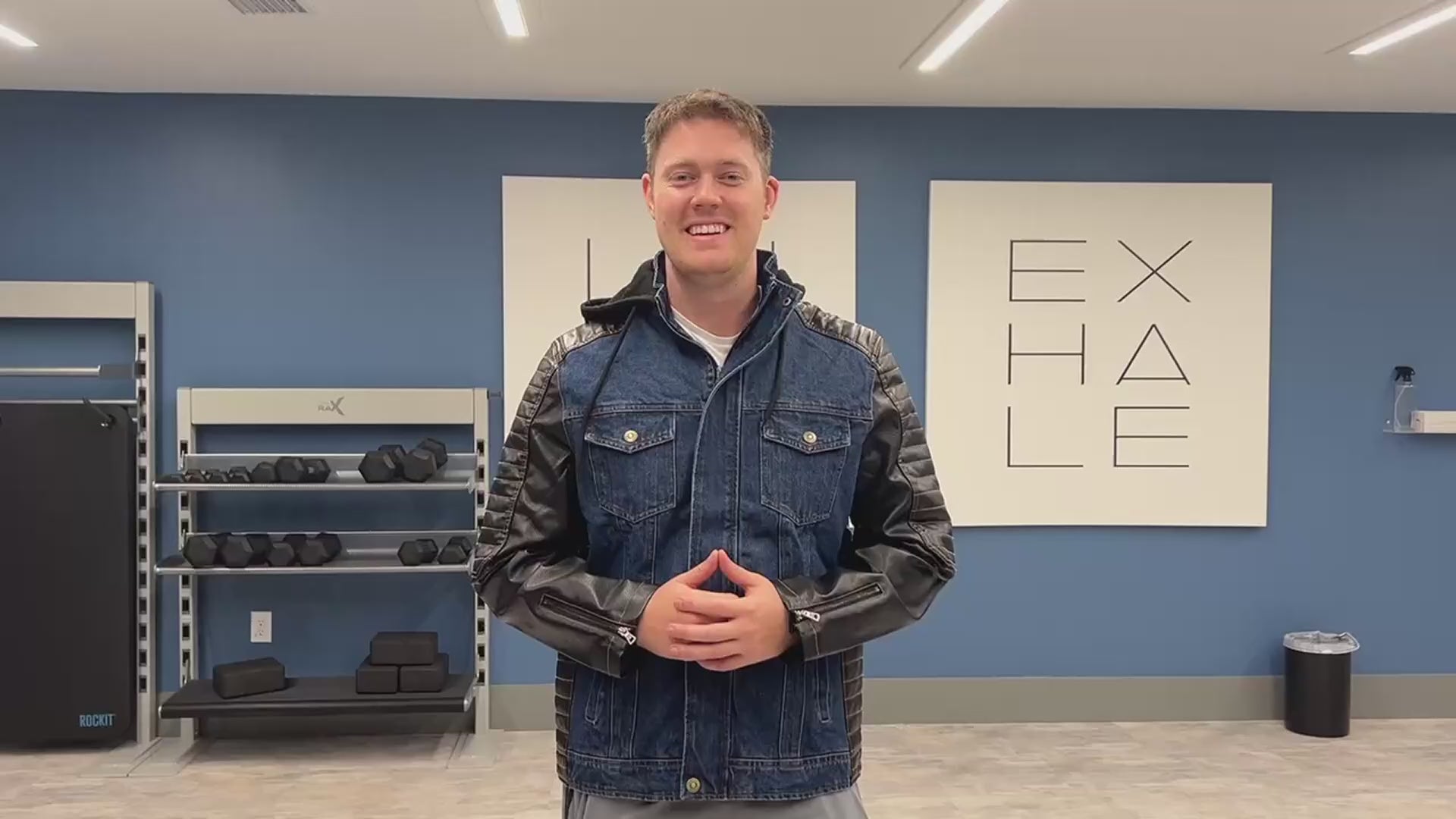 Load video: INVACHI Hooded Denim Jacket