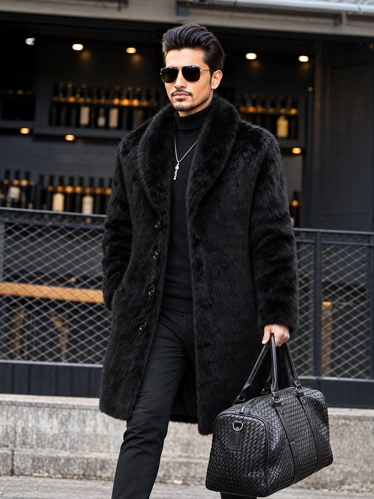 INVACHI The Crown Crew-Neck Coat
